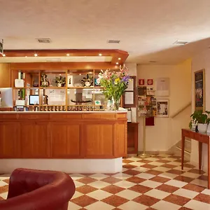 3* Hotel Commercio & Pellegrino
